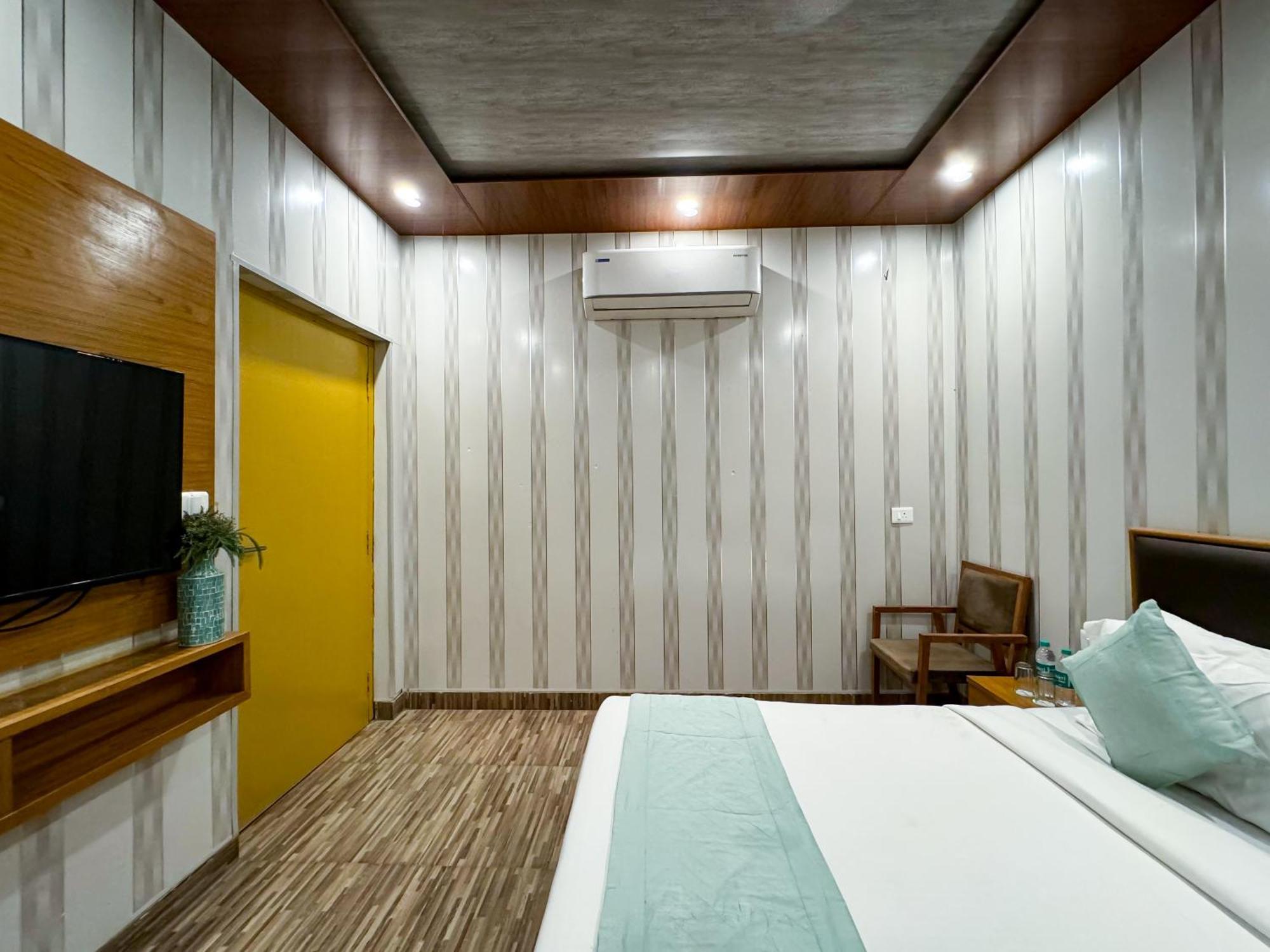 The White Oak Corbett Spa & Resort Rāmnagar Exterior photo