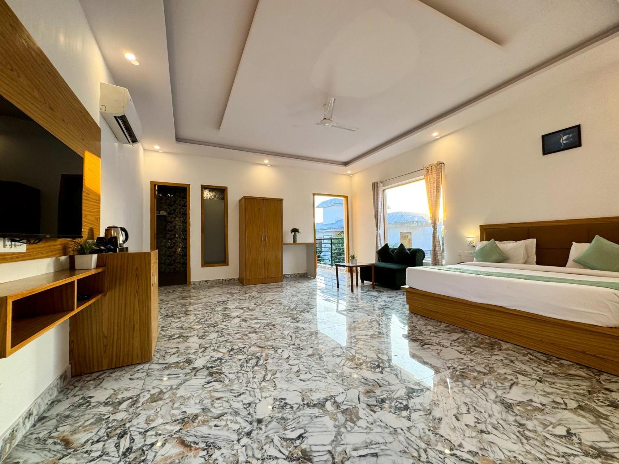 The White Oak Corbett Spa & Resort Rāmnagar Exterior photo