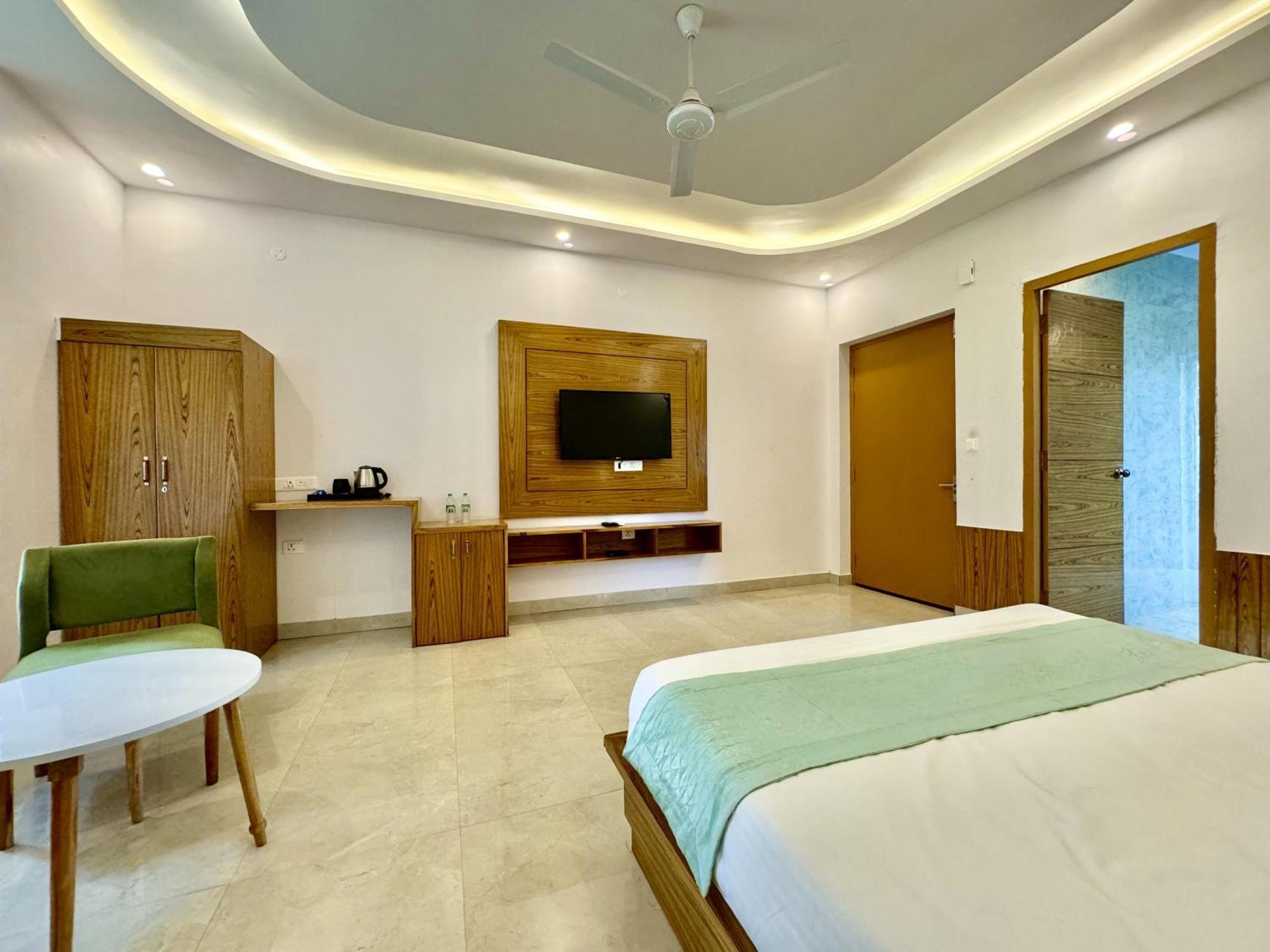 The White Oak Corbett Spa & Resort Rāmnagar Exterior photo