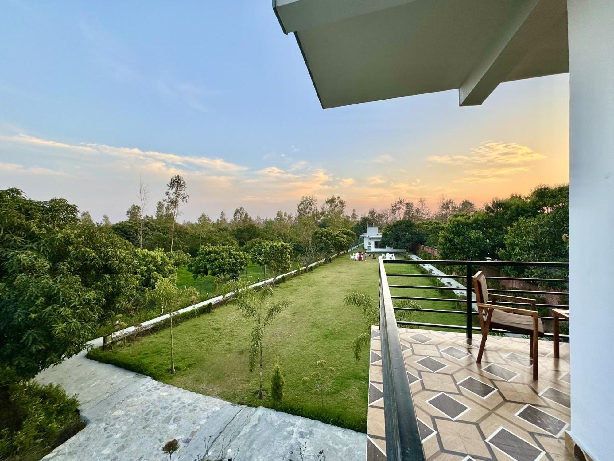 The White Oak Corbett Spa & Resort Rāmnagar Exterior photo