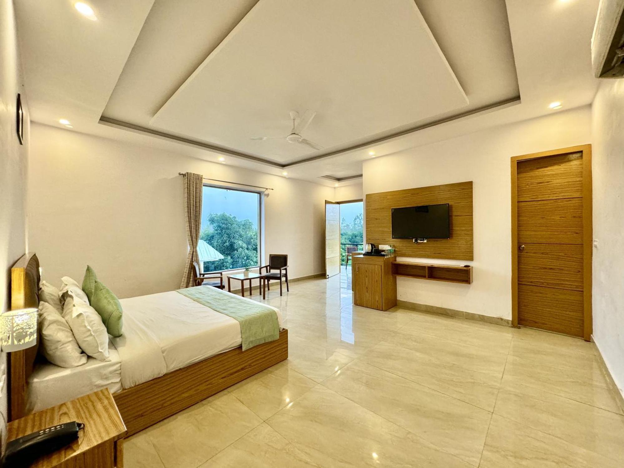 The White Oak Corbett Spa & Resort Rāmnagar Exterior photo