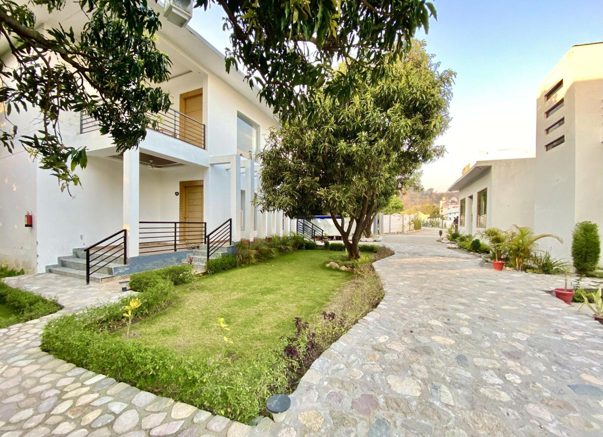 The White Oak Corbett Spa & Resort Rāmnagar Exterior photo