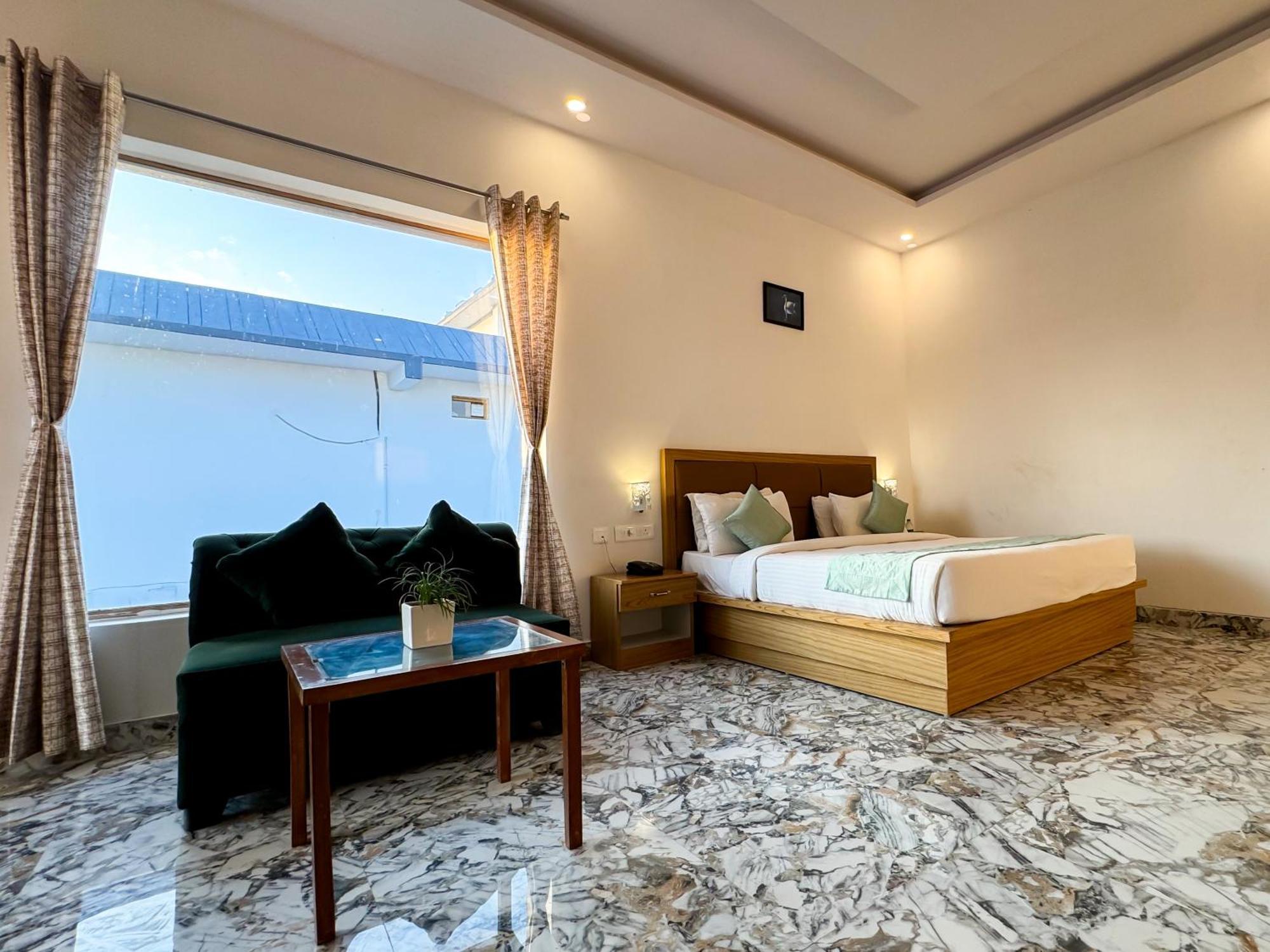 The White Oak Corbett Spa & Resort Rāmnagar Exterior photo